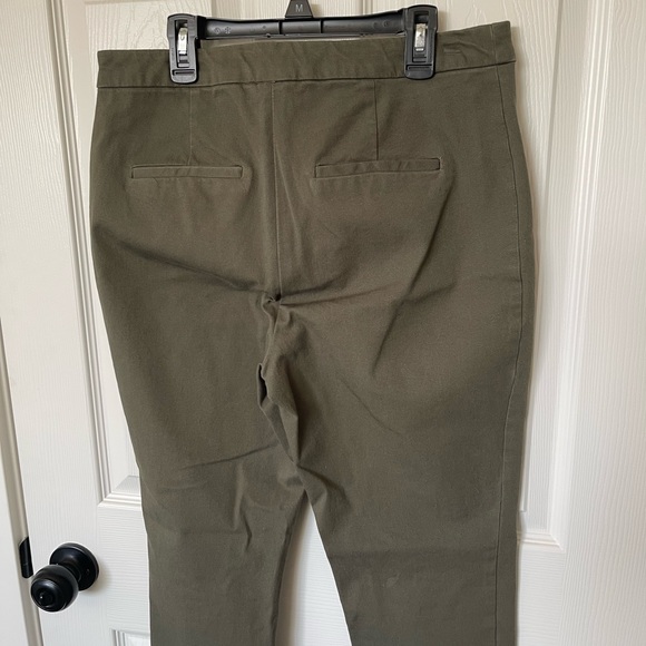 A New Day | Army Green Crop Pant | Size 12 - Picture 11 of 11